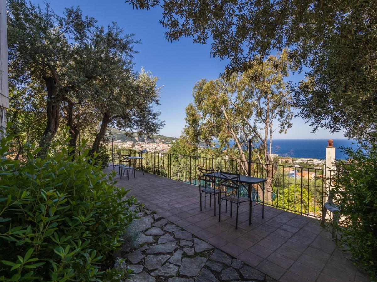 Ulivi Apt Villa Sorrento Luaran gambar
