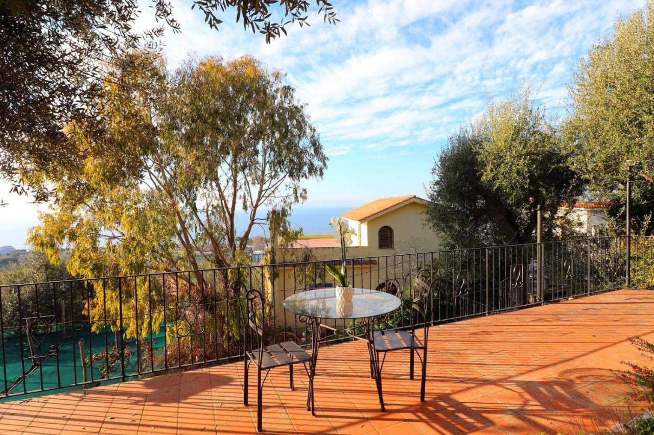 Ulivi Apt Villa Sorrento Luaran gambar